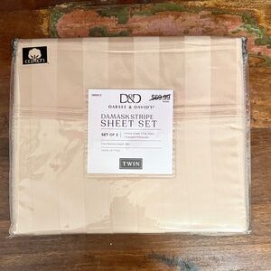 D&D Cream Damask Stripe Twin Sheet Set